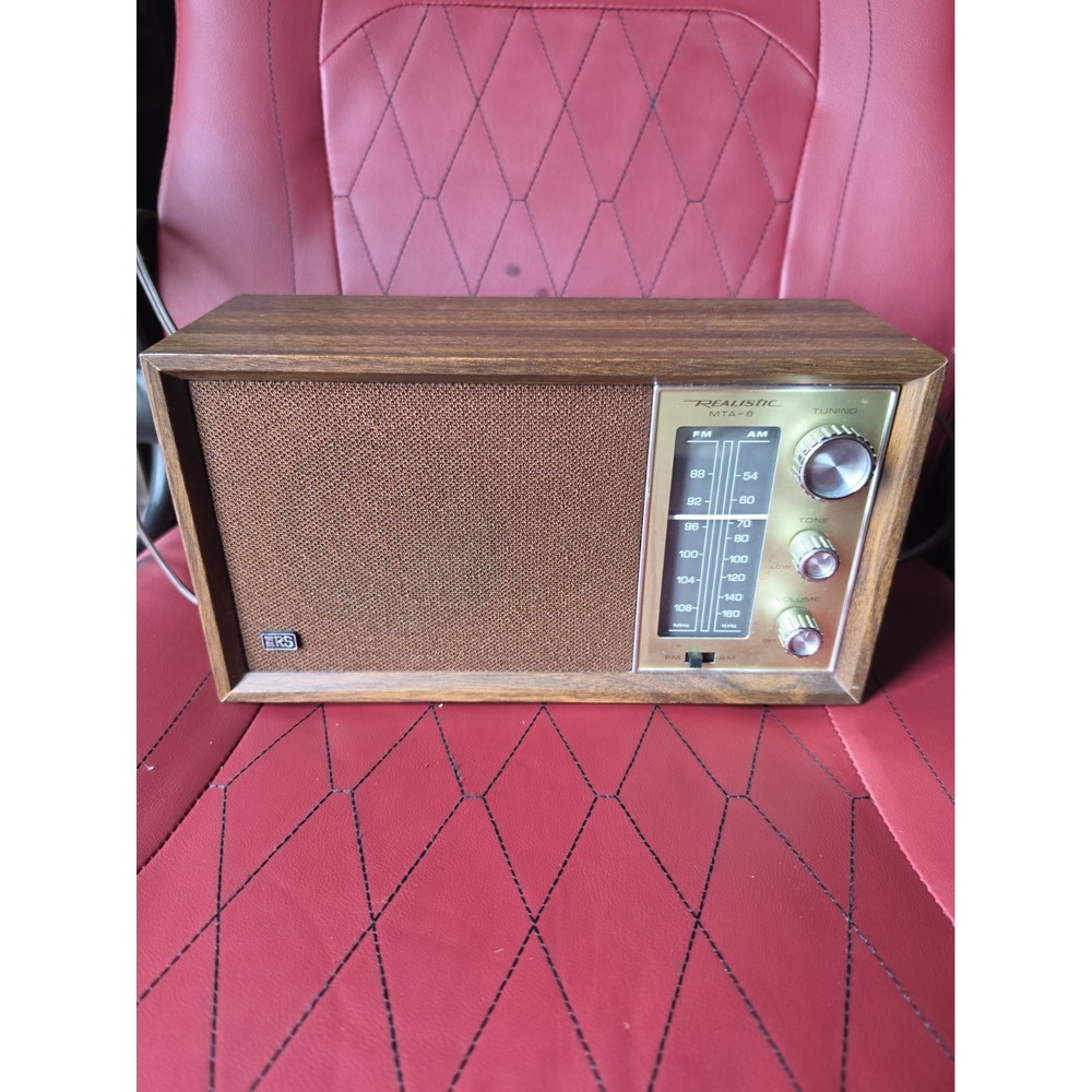 Vintage Realistic MTA-12 693 AM/FM Tabletop Radio Wood Veneer